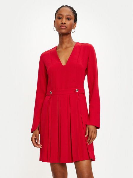 TWINSET Sukienka codzienna 242TT2171 Czerwony Loose Fit. Czerwone sukienki damskie Twinset, na co dzień, bez wzorów, z syntetyku, bez kołnierzyka, bez ramiączek, proste. Za 419.99 zł.