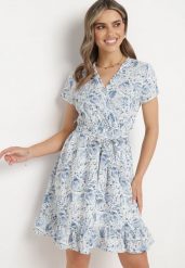Niebieska Krótka Sukienka z Paskiem i Gumką w Pasie i Kopertowym Dekoltem Starice. Niebieskie sukienki damskie Born2be, na imprezę, na lato, l, bez wzorów, eleganckie, bez kołnierzyka, bez ramiączek, mini, kopertowe. Za 79.99 zł.