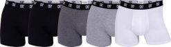 Męskie bokserki CR7 Cristiano Ronaldo (5-pack). Czarne bokserki męskie CR7 Cristiano Ronaldo, bez wzorów, z bawełny. Za 173.18 zł.