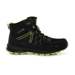 Buty trekkingowe męskie Samaris Lite. Czarne buty zimowe męskie Regatta, bez wzorów, bez obcasa, bez zapięcia. W wyprzedaży za 349.99 zł.