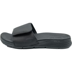Klapki męskie Skechers GO Consistent 229033BBK. Czarne klapki męskie Skechers, bez wzorów, ze skóry ekologicznej, bez zapięcia. Za 390.00 zł.