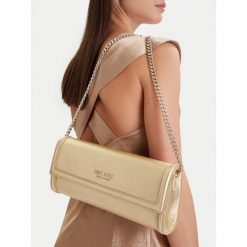 Torebka Nine West. Żółte torebki wizytowe damskie Nine West, bez wzorów, bez dodatków. Za 110.99 zł.