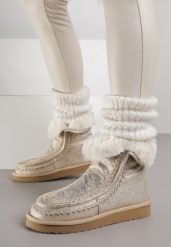 Złote Wsuwane Śniegowce z Futerkiem i Metalicznym Połyskiem Vetirena. Żółte śniegowce damskie Born2be, z dzianiny, bez zapięcia. Za 159.99 zł.