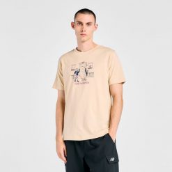 Koszulka męska New Balance MT61Y0XJABC – beżowa. Brązowe koszulki sportowe męskie New Balance, m, bez wzorów, z bawełny, bez ramiączek. Za 109.99 zł.