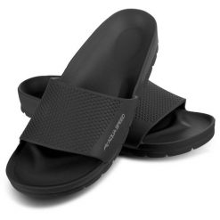 Klapki basenowe unisex Aqua Speed Oslo. Czarne klapki damskie Aqua-Speed, bez wzorów, sportowe, bez obcasa, bez zapięcia. Za 42.99 zł.
