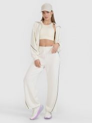4F Spodnie dresowe z modalem damskie 4F x Anna Lewandowska - białe XL. Białe spodnie dresowe damskie 4F, bez wzorów, z dresówki, eleganckie. Za 149.99 zł.