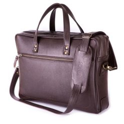 Skórzana męska torba na laptopa SOLIER ciemnobrązowa. Brązowe torby na laptopa damskie bez wzorów, ze skóry. Za 579.00 zł.