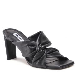 Klapki Dune London. Czarne klapki damskie Dune London, bez wzorów, bez obcasa, bez zapięcia. Za 349.99 zł.