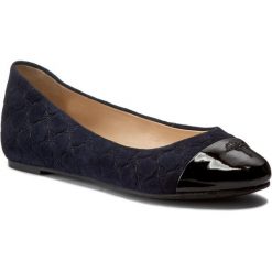 Baleriny JOOP! - Nikaia 4140003362 Dark Blue 402. Niebieskie balerinki damskie JOOP!, bez wzorów, z lakierowanej skóry, klasyczne, bez obcasa, na płaskiej podeszwie, bez zapięcia. W wyprzedaży za 319.00 zł.
