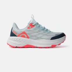 Buty do biegania w terenie Eagle W – wygoda i przyczepność na trudnym terenie. Niebieskie obuwie trekkingowe damskie IZAS, z materiału, bez zapięcia. Za 269.52 zł.