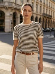 Wiskozowy sweter w paski - wielobarwny. Swetry nierozpinane damskie Sinsay, l, bez wzorów, z wiskozy, bez kołnierzyka, bez ramiączek. Za 39.99 zł.