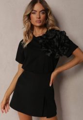 Czarny Bawełniany T-shirt z Krótkim Rękawem i Ozdobnym Kwiatem Krissas. Czarne t-shirty damskie Renee, s, bez wzorów, z bawełny, biznesowe, bez kołnierzyka, bez ramiączek. Za 69.99 zł.