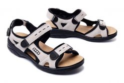 RIEKER 64582-60 beige, sandały damskie. Brązowe sandały damskie Rieker, bez wzorów, bez obcasa, bez zapięcia. Za 237.93 zł.