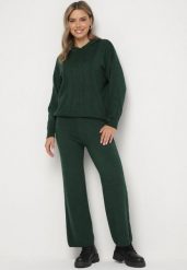 Ciemnozielony Dzianinowy Komplet Bluza z Kapturem w Warkoczowy Splot i Spodnie z Szerokimi Nogawkami Narahai. Zielone bluzy damskie Born2be, bez wzorów, z dzianiny, bez ramiączek, z kapturem. Za 119.99 zł.