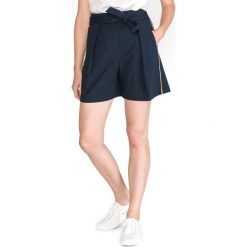 Pinko Malva Szorty Niebieski. Niebieskie szorty damskie Pinko, bez wzorów, z bawełny. Za 895.95 zł.