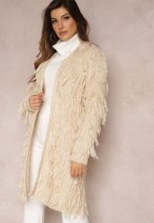Jasnobeżowy Niezapinany Kardigan w Ozdobne Frędzle Massawa. Brązowe kardigany damskie Renee, bez wzorów, eleganckie, bez kołnierzyka. Za 169.99 zł.