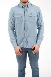WRANGLER LS DENIM SHIRT MĘSKA KOSZULA JEANSOWA LOGO LIGHT INDIGO W5M7C3X4E 112130235. Niebieskie koszule męskie Wrangler, m, bez wzorów, z denimu, bez kołnierzyka, bez ramiączek. Za 159.99 zł.