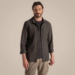 Koszula z długim rękawem Craghoppers NosiLife Pro V. Zielone koszule męskie Craghoppers, m, bez wzorów, casualowe, bez kołnierzyka, bez ramiączek. W wyprzedaży za 408.99 zł.