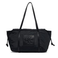 Torebka Calvin Klein. Czarne shopperki damskie Calvin Klein, bez wzorów, bez dodatków. Za 409.99 zł.