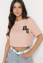 Ciemnoróżowy Bawełniany T-shirt Oversize o Krótkim Kroju Zariona. Czerwone t-shirty damskie Born2be, l, z aplikacjami, z bawełny, eleganckie, bez kołnierzyka, bez ramiączek. Za 29.99 zł.
