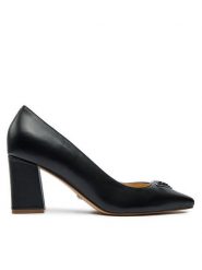 Guess Czółenka Varlay2 FLTVR2 LEA08 Czarny. Czarne czółenka damskie Guess, z aplikacjami, ze skóry, bez obcasa, bez zapięcia. Za 349.99 zł.