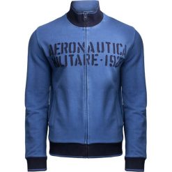 Bluza AERONAUTICA MILITARE. Niebieskie bluzy męskie Aeronautica Militare, bez wzorów, z dzianiny, bez ramiączek, bez kaptura. W wyprzedaży za 280.00 zł.