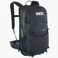 Plecak turystyczny rowerowy Evoc Stage 18L black 100203100. Czarne plecaki damskie EVOC, bez wzorów, sportowe. Za 720.99 zł.