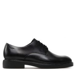 Półbuty Vagabond Shoemakers. Czarne buty wizytowe męskie Vagabond Shoemakers, bez wzorów, bez obcasa, bez zapięcia. Za 379.99 zł.