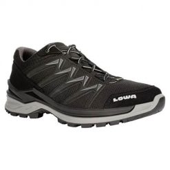 Buty trekkingowe męskie Lowa Innox Pro Low Gtx. Czarne trekkingi męskie Lowa, z materiału, bez zapięcia. Za 899.99 zł.