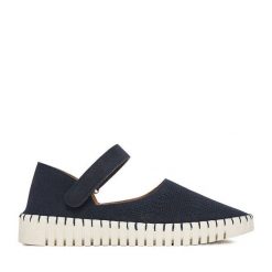 Półbuty Go Soft. Niebieskie półbuty damskie GO SOFT, bez wzorów, bez obcasa, na płaskiej podeszwie, bez zapięcia. Za 119.99 zł.