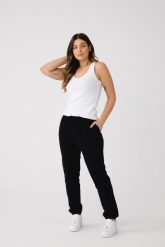 SPODNIE LOLA CZARNE XS - Flawless. Czarne spodnie dresowe damskie Flawless, bez wzorów, z bawełny, klasyczne. Za 224.00 zł.