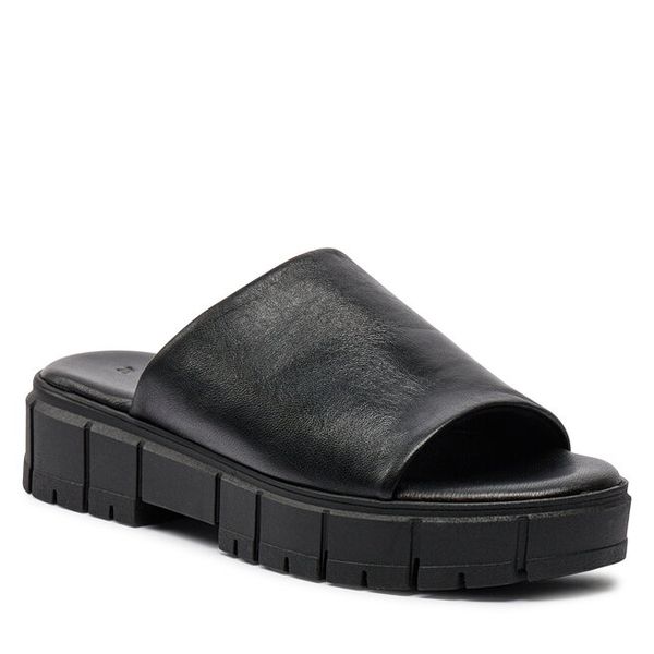 Klapki Tamaris. Czarne klapki damskie Tamaris, bez wzorów, bez obcasa, bez zapięcia. Za 209.99 zł.