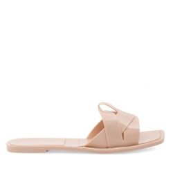 Klapki JENNY. Brązowe klapki damskie Jenny, bez wzorów, bez obcasa, bez zapięcia. Za 39.99 zł.