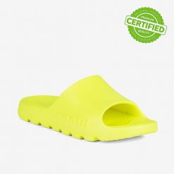 Klapki męskie Coqui Lou. Żółte klapki męskie Coqui, bez wzorów, bez zapięcia. Za 125.99 zł.