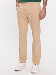 Tommy Jeans Chinosy Austin DM0DM18339 Beżowy Slim Fit. Brązowe eleganckie spodnie męskie Tommy Jeans, bez wzorów, z bawełny. Za 469.99 zł.