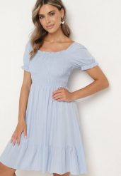 Jasnoniebieska Sukienka z Bawełny z Elastycznym Dekoltem i Falbanką Loridia. Niebieskie sukienki damskie Born2be, na co dzień, m, bez wzorów, z bawełny, eleganckie, bez kołnierzyka, bez ramiączek, mini. Za 39.99 zł.