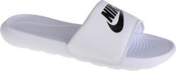 Nike Klapki Victori One Slide, Białe r. 40,5 (CN9677-100). Białe klapki damskie Nike, bez wzorów, sportowe, bez obcasa, bez zapięcia. Za 138.17 zł.