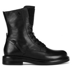 Trzewiki MEXX. Czarne botki damskie Mexx, bez wzorów, bez obcasa, na płaskiej podeszwie, bez zapięcia. Za 269.99 zł.