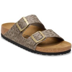 Klapki Birkenstock Arizona Syntetyczne Damskie. Żółte klapki damskie Birkenstock, bez wzorów, z materiału, bez obcasa, bez zapięcia. Za 498.65 zł.