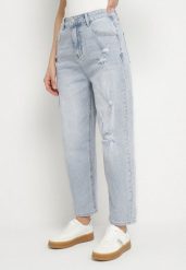 Jasnoniebieskie Jeansy o Kroju Boyfriend z Wysokim Stanem i Przetarciami Meniffia. Niebieskie jeansy damskie Born2be, bez wzorów, z jeansu, rockowe, z podwyższonym stanem. Za 44.99 zł.