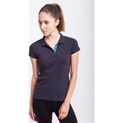 Koszulka polo damska TSD051AZ - GRANATOWY. Niebieskie koszulki sportowe damskie 4F, bez wzorów, z bawełny, bez ramiączek. W wyprzedaży za 29.99 zł.