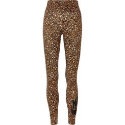 Legginsy w kolorze jasnobrązowym. Brązowe legginsy damskie Nike Women, bez wzorów. W wyprzedaży za 82.95 zł.