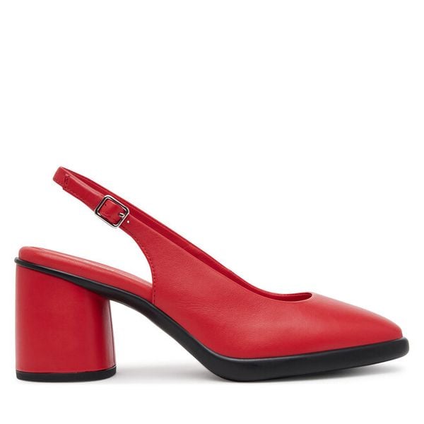 Czółenka ECCO. Czerwone czółenka damskie ecco, bez wzorów, bez obcasa, bez zapięcia. Za 399.99 zł.