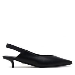 Czółenka Max Mara. Czarne czółenka damskie Max Mara, bez wzorów, bez obcasa, bez zapięcia. Za 1,749.00 zł.