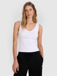 4F Top slim z prążkowanej dzianiny damski - biały XS. Białe topy damskie 4F, l, bez wzorów, z bawełny, klasyczne, bez kołnierzyka, bez ramiączek. Za 49.99 zł.