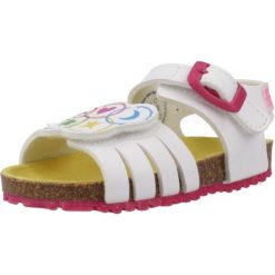 Sandały AGATHA RUIZ DE LA PRADA 242936A Biały. Białe sandały damskie Agatha Ruiz de la Prada, bez wzorów, z syntetyku, bez obcasa, bez zapięcia. Za 191.23 zł.