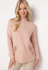 Różowy Sweter z Półgolfem o Geometrycznym Wzorze i Ozdobnymi Suwakami Waqaia. Czerwone swetry nierozpinane damskie Born2be, na zimę, bez wzorów, z dzianiny, bez kołnierzyka, bez ramiączek. Za 89.99 zł.