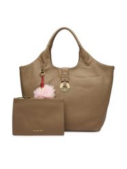 LOVE MOSCHINO Torebka JC4238PP0PKI0105 Beżowy. Brązowe shopperki damskie Love Moschino, bez wzorów, ze skóry, bez dodatków. Za 1,119.00 zł.