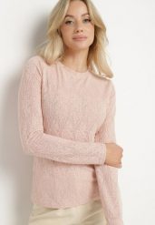 Różowa Prześwitująca Bluzka z Wiskozą i Geometrycznymi Wzorami Danelin. Czerwone bluzki damskie Born2be, l, z aplikacjami, z jeansu, eleganckie, bez kołnierzyka, bez ramiączek. Za 79.99 zł.