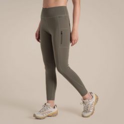 Legginsy damskie Craghoppers NosiLife Adeena. Zielone legginsy damskie Craghoppers, bez wzorów, z materiału. Za 381.50 zł.